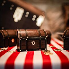 Pienet aarrearkku-rasiat, 8 kpl