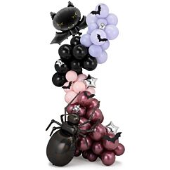 Upea valko-ruusukullanvärinen ilmapallokaari, yhteensä 70 kpl ilmapalloa.